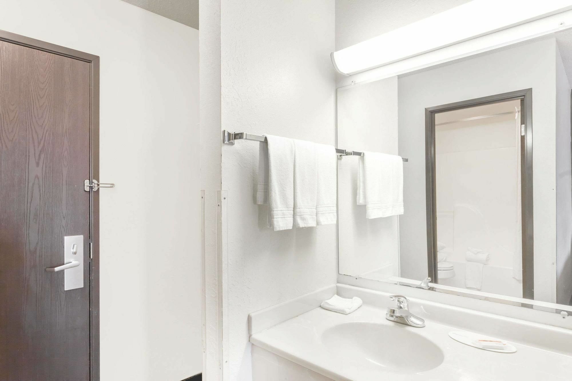 Quality Inn Calvert City - Paducah East Eksteriør billede